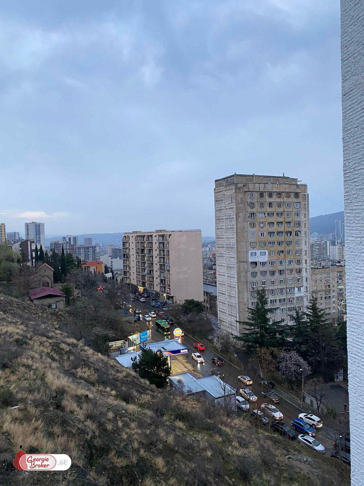 იყიდება ახალი გარემონტებული 2 ოთახიანი ბინა